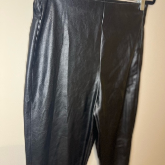 Old Navy Faux Leather Straight Leg Ankle Length Slacks - Size 10 in Jet Black - Picture 3 of 10